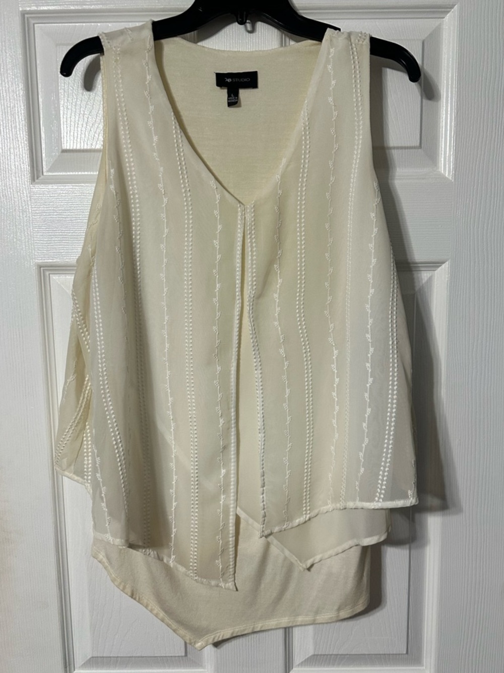 NWT AB Studio Textured Stitch Layered V-Neck Sleeveless Tank/Camisole